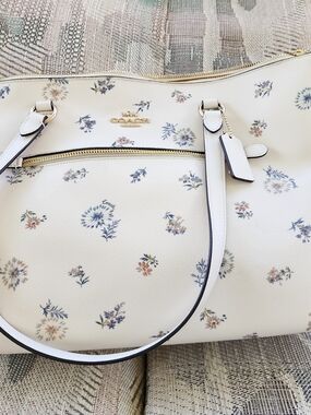 Coach Gallery White Dandelion Floral Leather Satchel